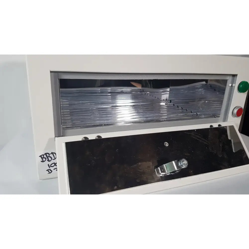 AVUS Advanced Ultra Violet Deep Disinfection System KR-615 40 Watts UV Disinfection System, as-is (for parts) product photo 2