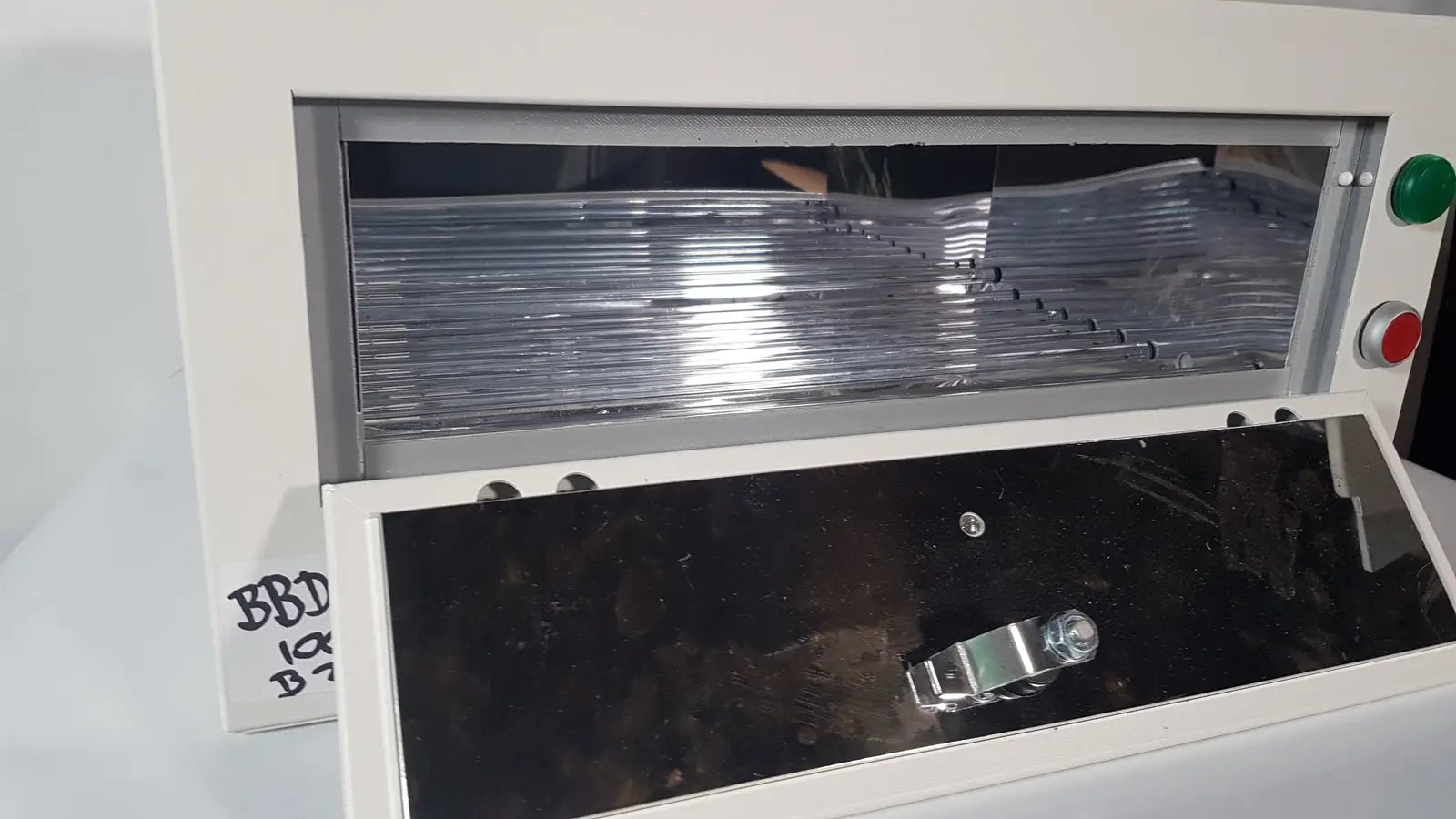 AVUS Advanced Ultra Violet Deep Disinfection System KR-615 40 Watts UV Disinfection System, as-is (for parts) product photo 2