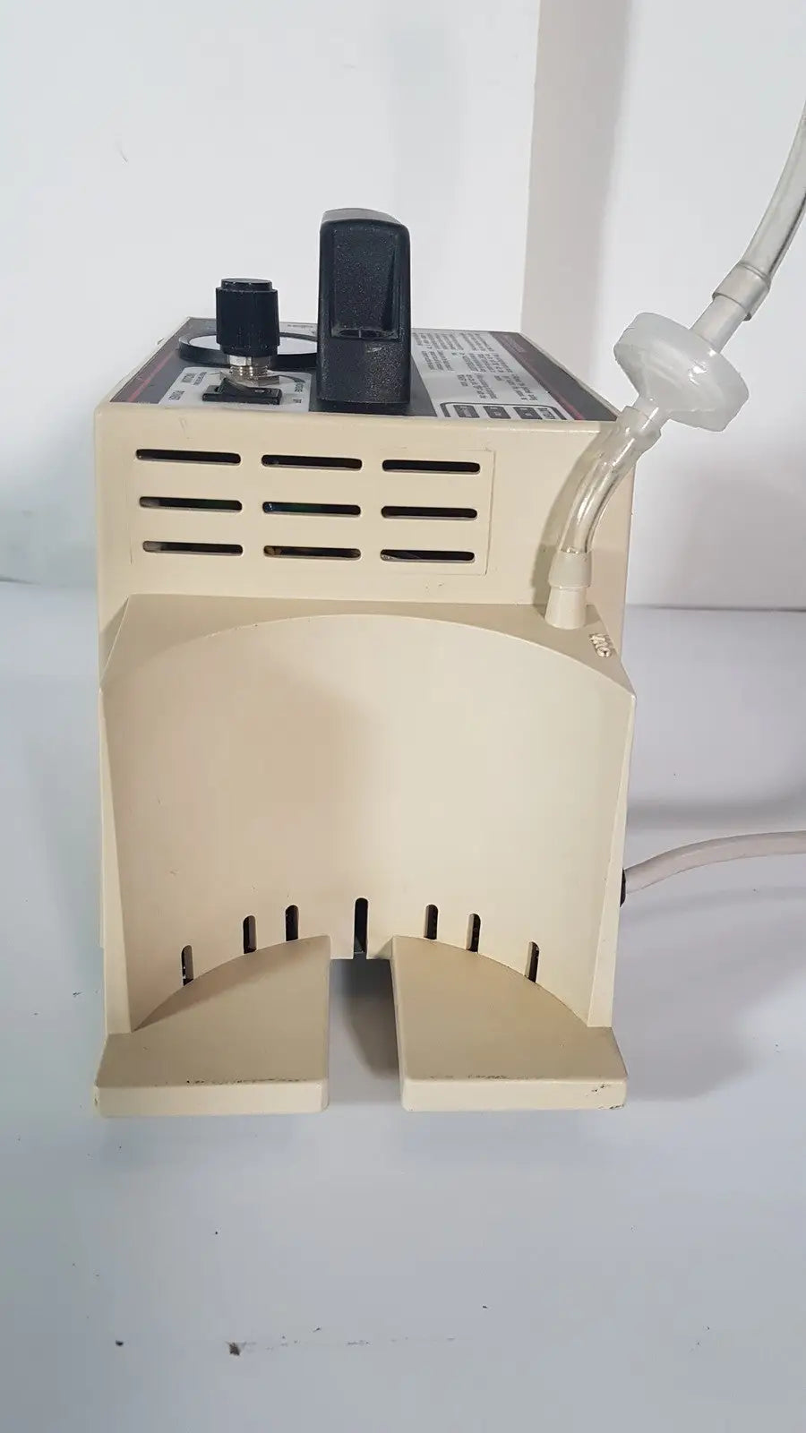 Aeros Care-E-Vac II Portable Suctiion Unit Portable Suction Unit, as-is (for parts) product photo 6