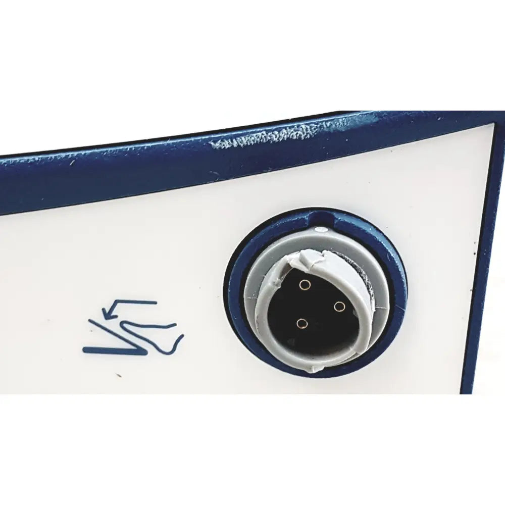 Blue and white electrical connector with three circular contacts for aesculap 78532 lektrofuse electrosurgical generator unit
