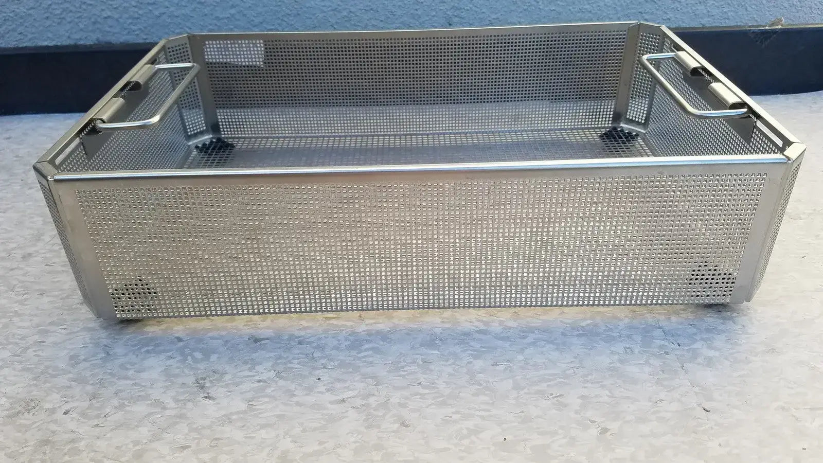 Aesculap JF254R Sterilization Case Tray Sterilization Case Tray, second-hand product photo 5