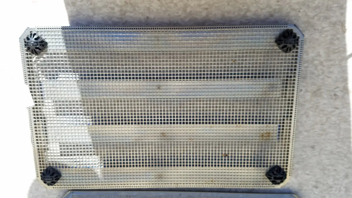 Rectangular metal mesh aesculap jf257r sterilization case tray with black plastic corner feet for medical use