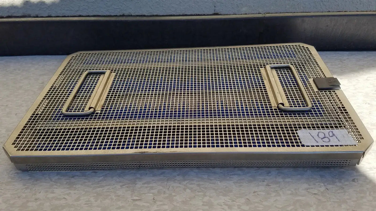 Reuse Medical Aesculap JF257R Sterilization Case Tray PN3046A Modified Sterilization Trays & Cases, second-hand product photo 1