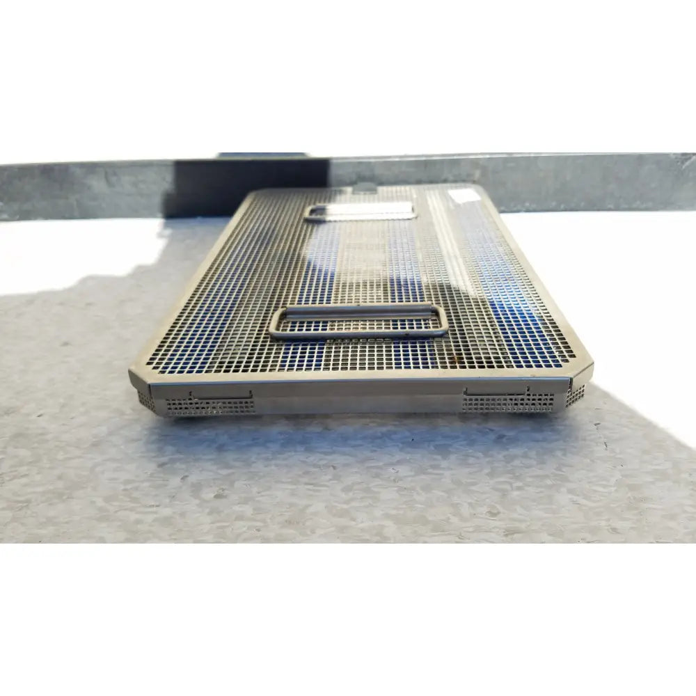 Aesculap jf257r sterilization case tray pn3046a modified rectangular metallic mesh with handle and ventilation slots