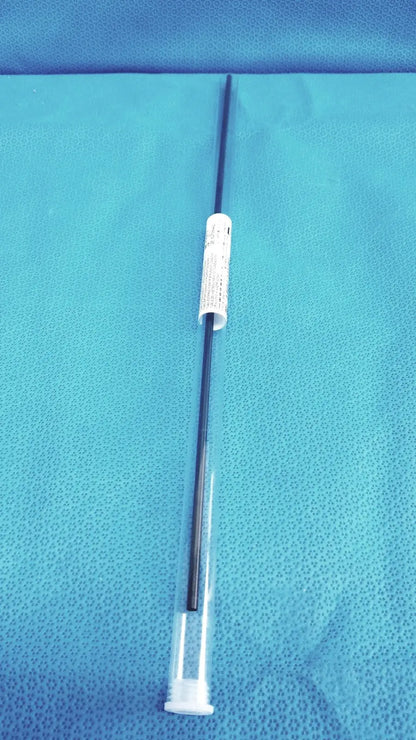Aesculap laparoscopic grasper ref pm981r black swab with white plastic caps and label in clear protective casing