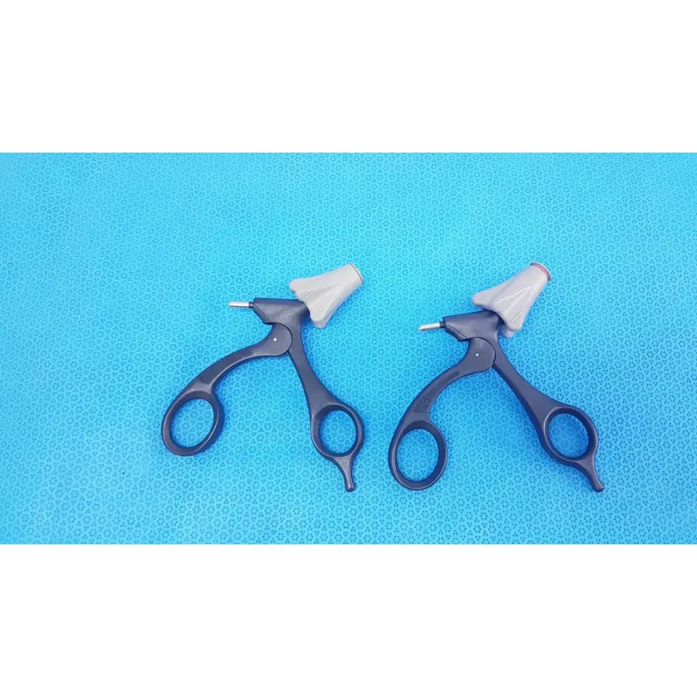 Reuse Medical Aesculap P0958R Quick Snap Non-Ratchet Laparoscopy Handle – Lot of 2 Surgical & Orthopedic Instruments, second-hand product photo 1