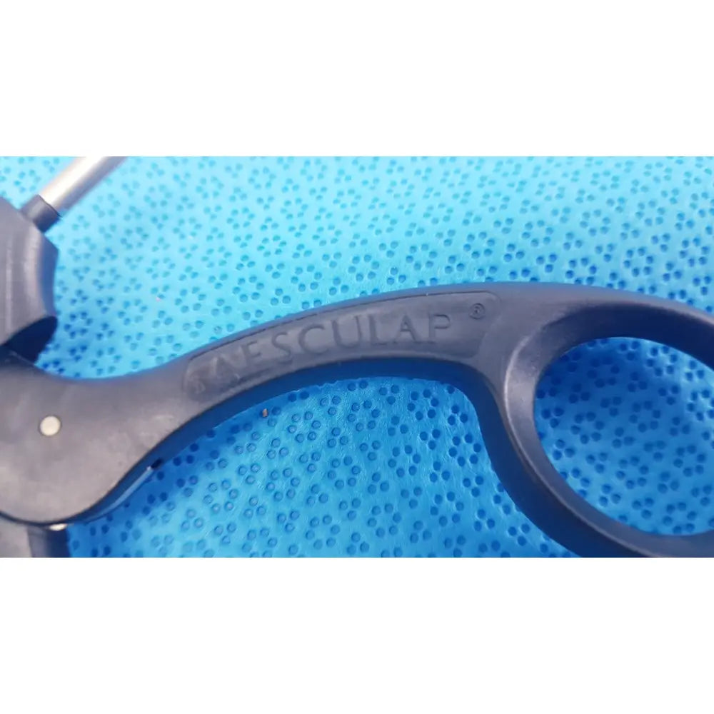 Black plastic aesculap p0958r quick snap non-ratchet laparoscopy handle with nesculap engraving visible on the side