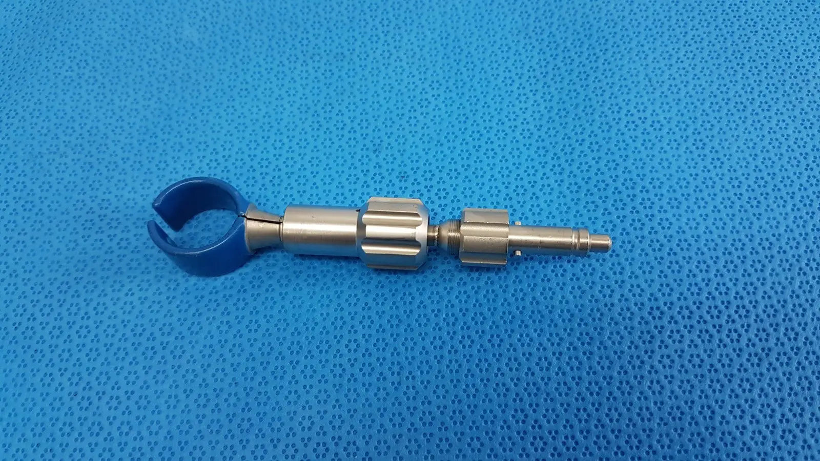Reuse Medical Aesculap RT079R Holding Device – Precision Endoscope Holder Other Toolholding, second-hand product photo 1