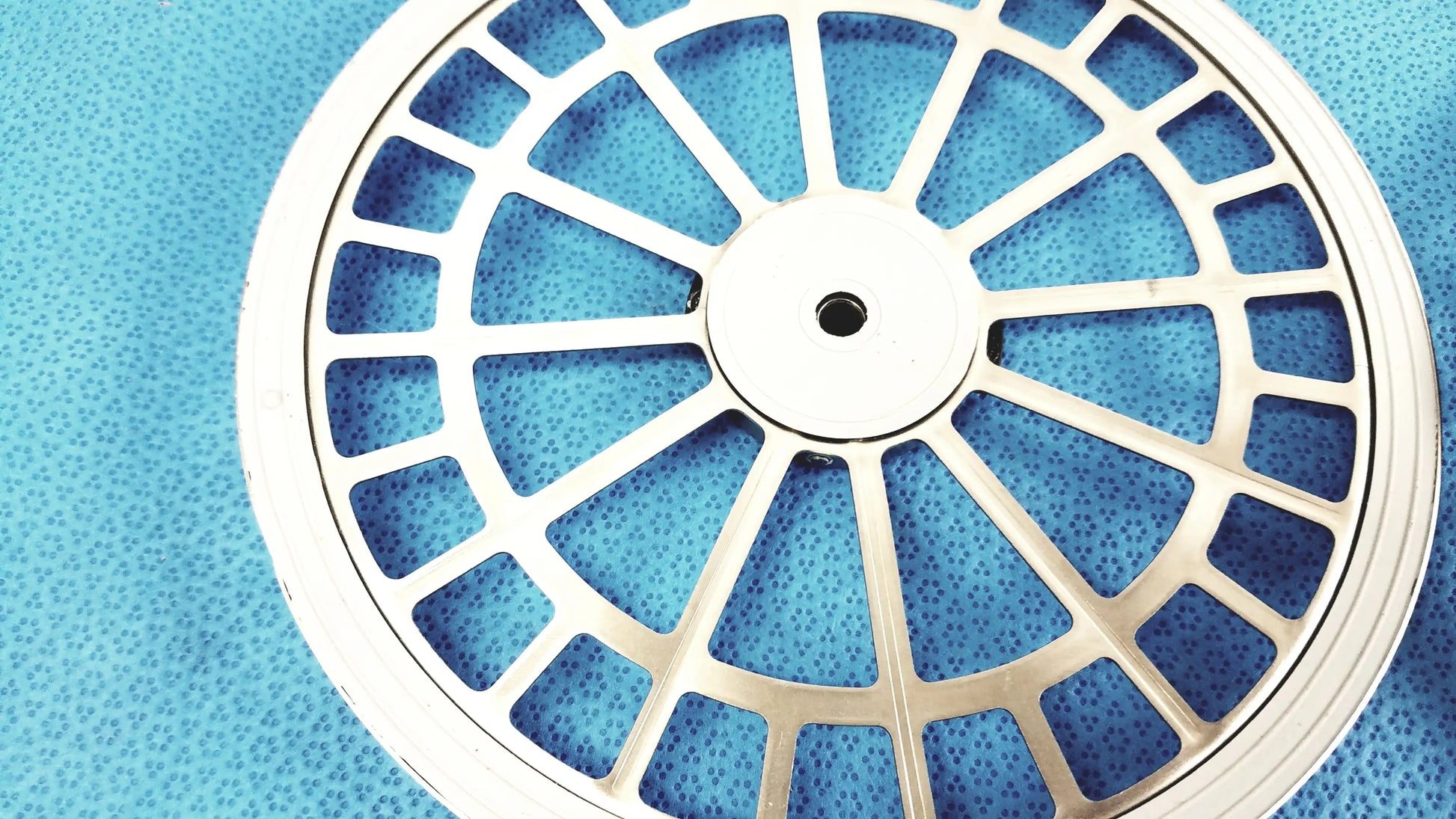Aesculap TE673 DBGM Paper Filter Retention Plates DBGM Paper Filter Retention Plates, second-hand product photo 5