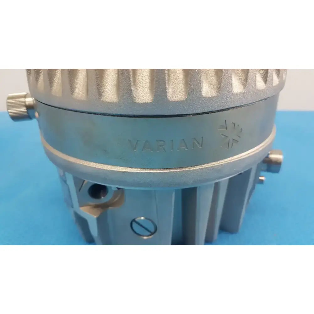 Agilent TV301 NAV Model 9698918K – 75Vac, 150W, 953Hz Input Precision Device Electronic Instrument, second-hand product photo 9