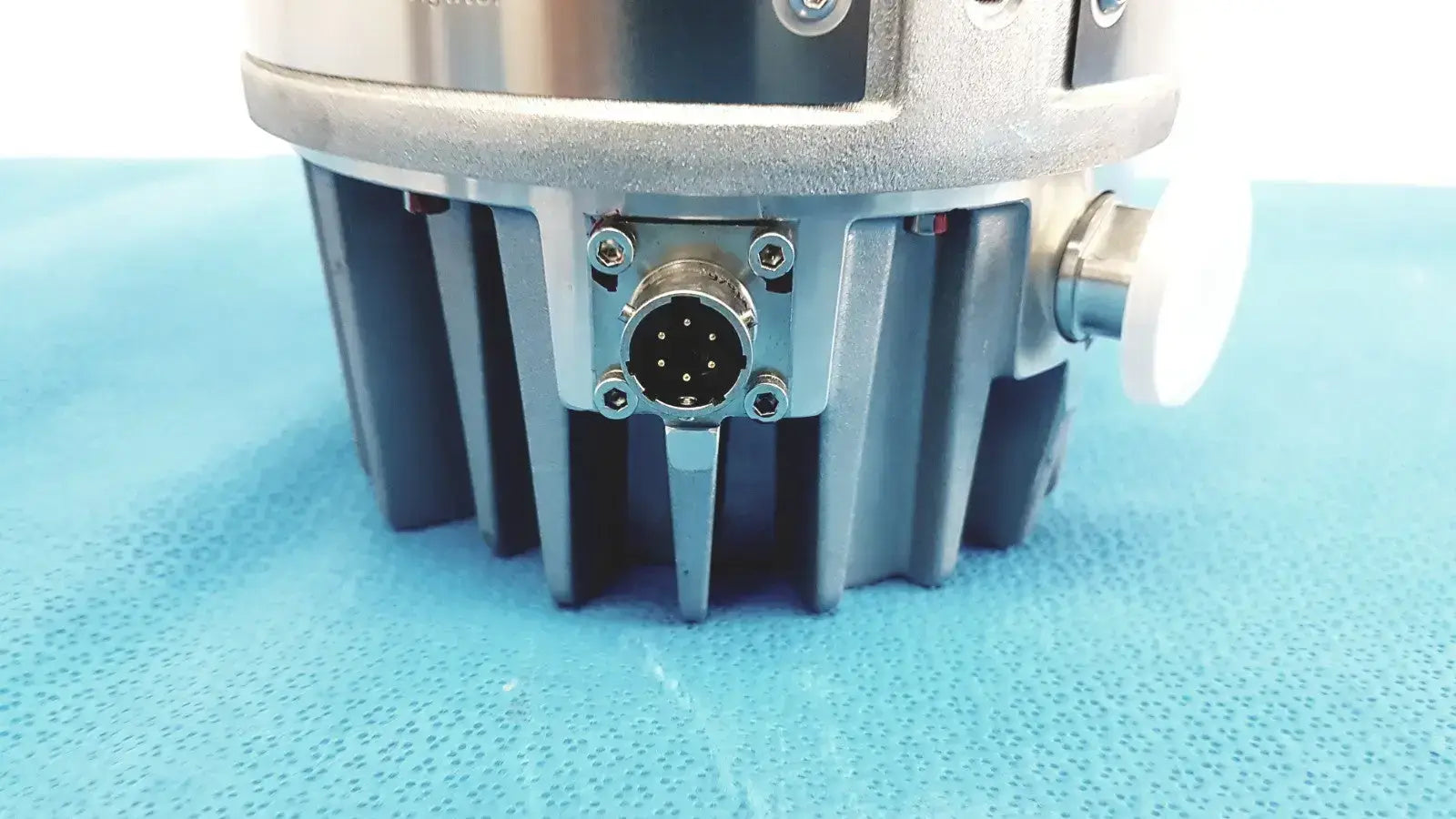 Agilent TV301 NAV Precision Device RP9698918 – 75Vac, 150W Laboratory Instrument Module, second-hand product photo 5