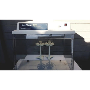 نظام AirClean محطة عمل AirClean 600 PCR