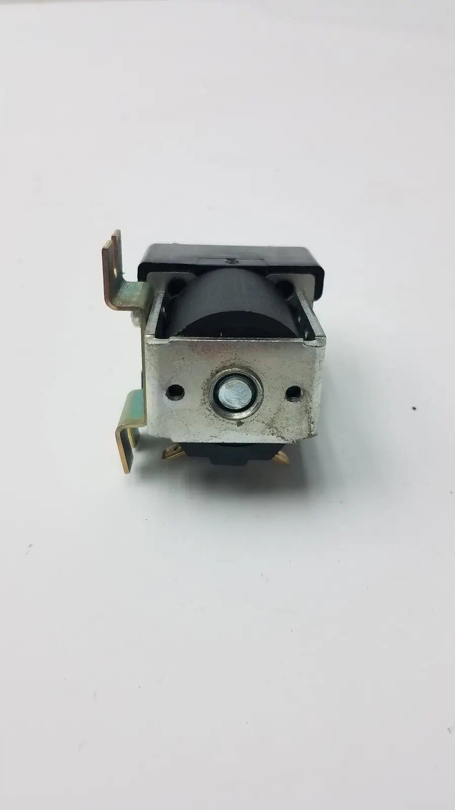 Albright SW82-129 DC Main Contactor 24V – Heavy Duty SPNO Solenoid Switch DC Main Contactor, as-is (for parts) product photo 3