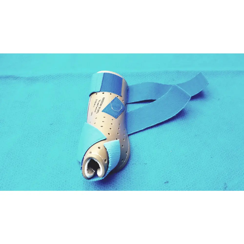 Alimed 3785 Freedom Thumb Spica Splint Left Medium/Large - Thumb spica splint