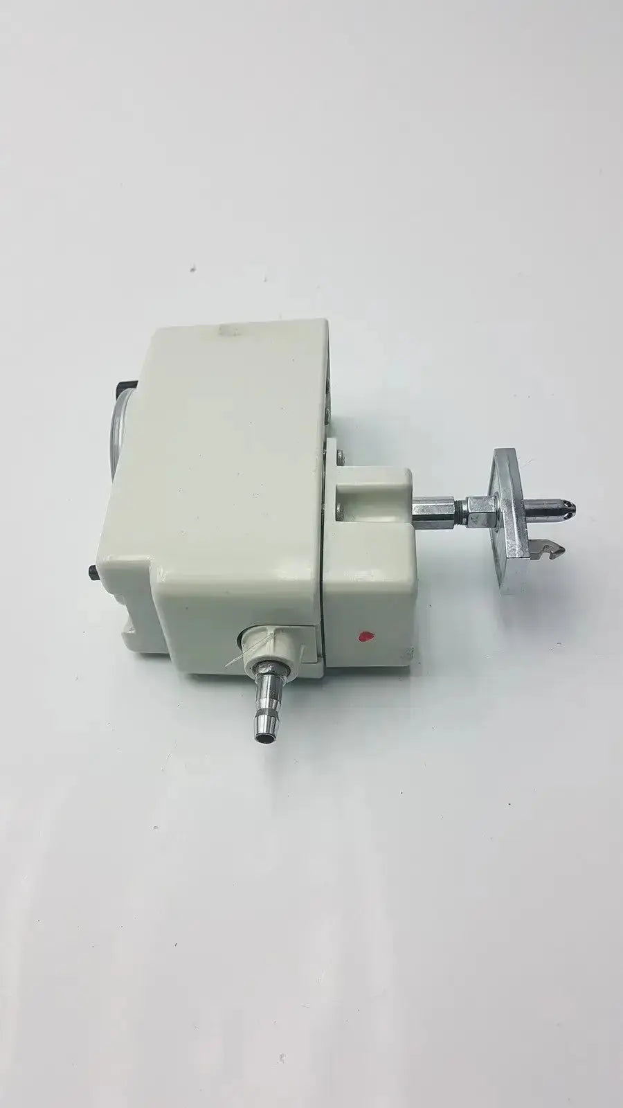 Allied Healthcare Vacutron 22-15-1208 Suctiion Regulator Suction Regulator, second-hand product photo 2