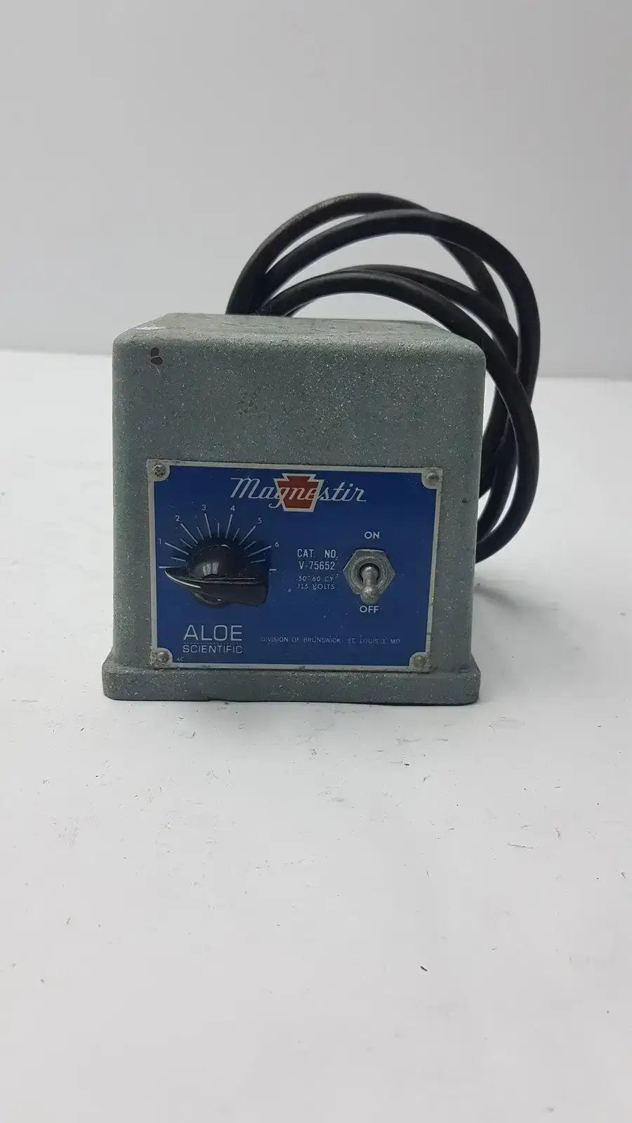 Aloe Scientific Magnestir Cat No V-75652 115 Votls Magnetic Stirrer, second-hand product photo 1