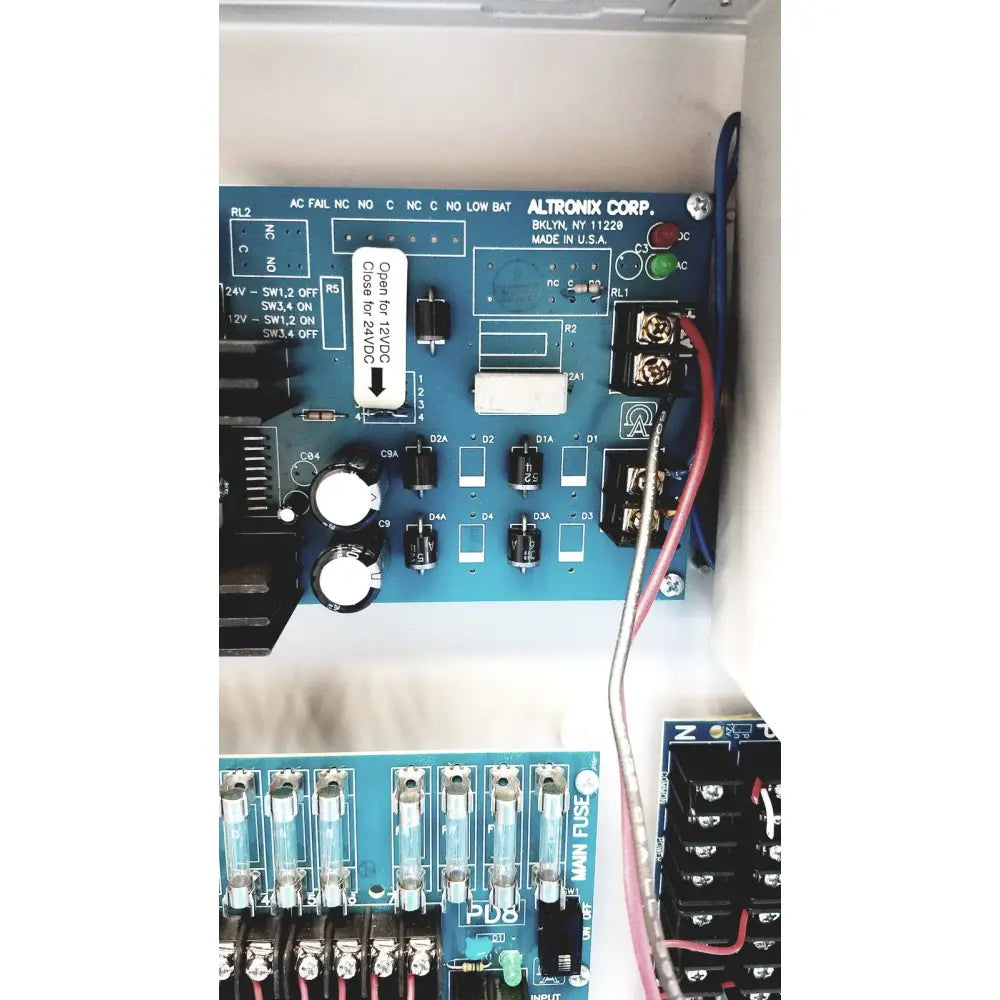Blue altronix smp5ctx high current 12vdc 24vdc power supply charger for reliable electronics power management