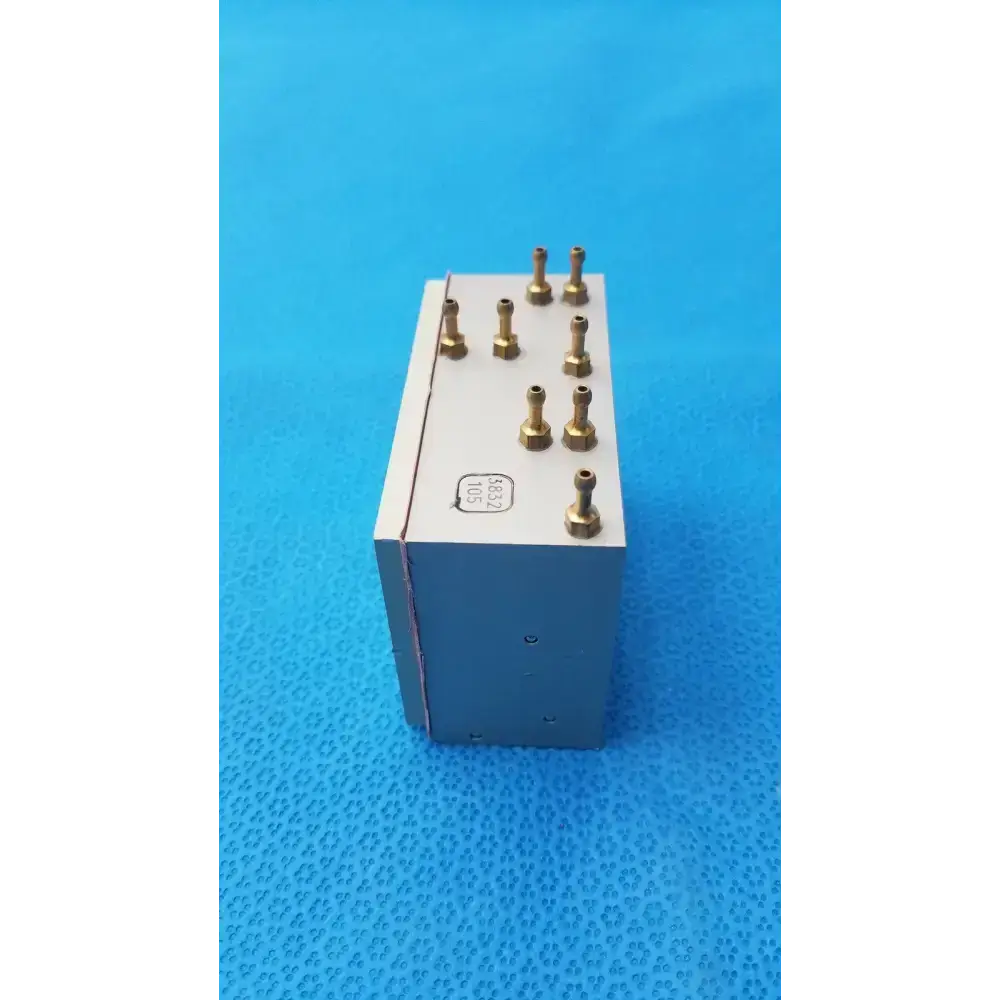 GE Healthcare Aluminium Hydraulic Valve Block, 3832 105 Hydraulic Valve Block, second-hand product photo 2