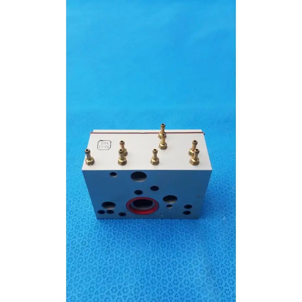 GE Healthcare Aluminium Hydraulic Valve Block, 3832 105 Hydraulic Valve Block, second-hand product photo 3