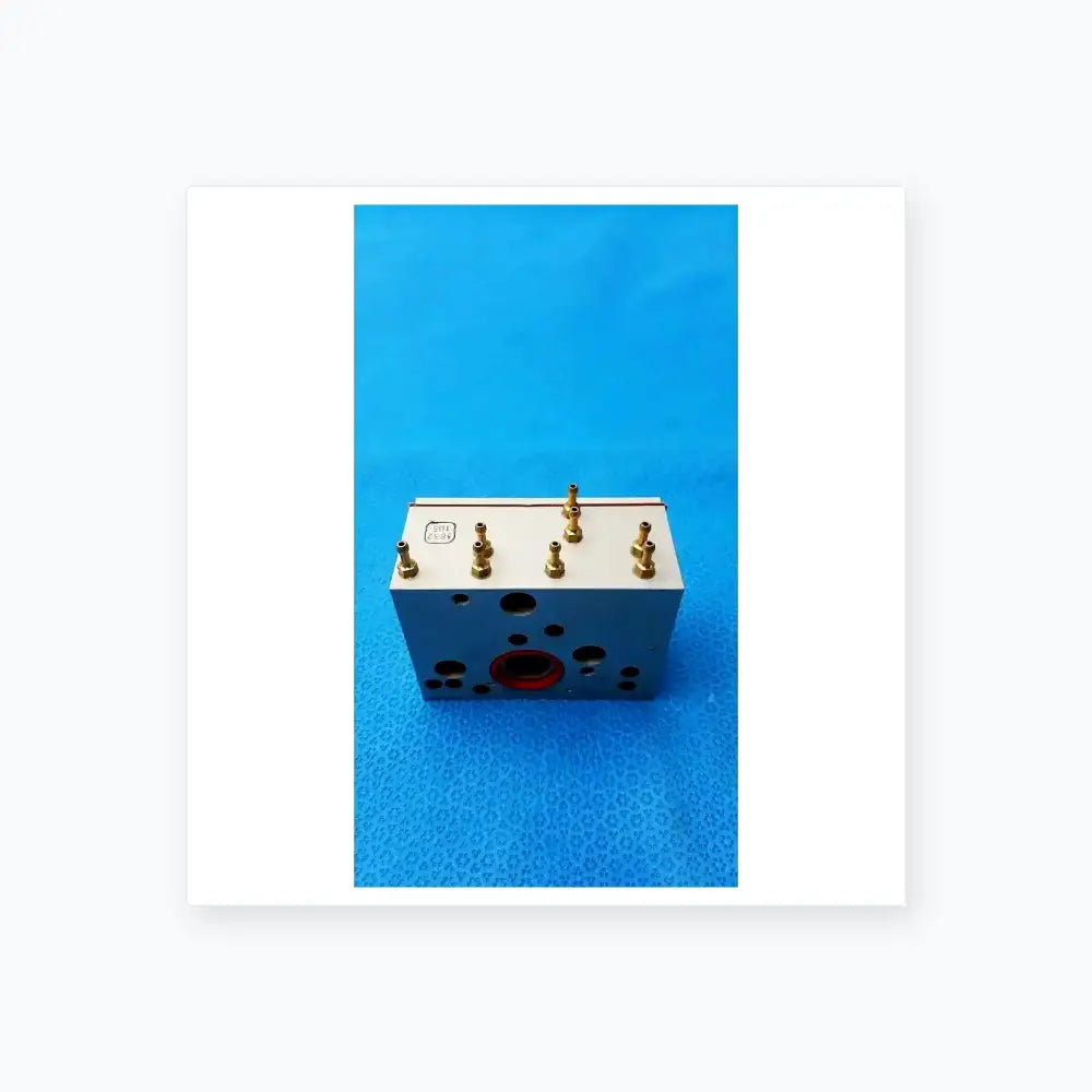 GE Healthcare Aluminium Hydraulic Valve Block, 3832 105 Hydraulic Valve Block, second-hand product photo 3