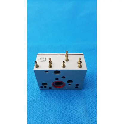 GE Healthcare Aluminium Hydraulic Valve Block, 3832 105 Hydraulic Valve Block, second-hand product photo 3