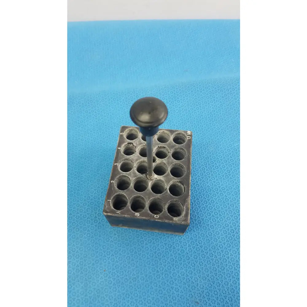 Reuse Medical Equipment Aluminum 20-Place Dry Bath Heating Block for 13mm Test Tubes Dry Bath Heating Block, second-hand product photo 1