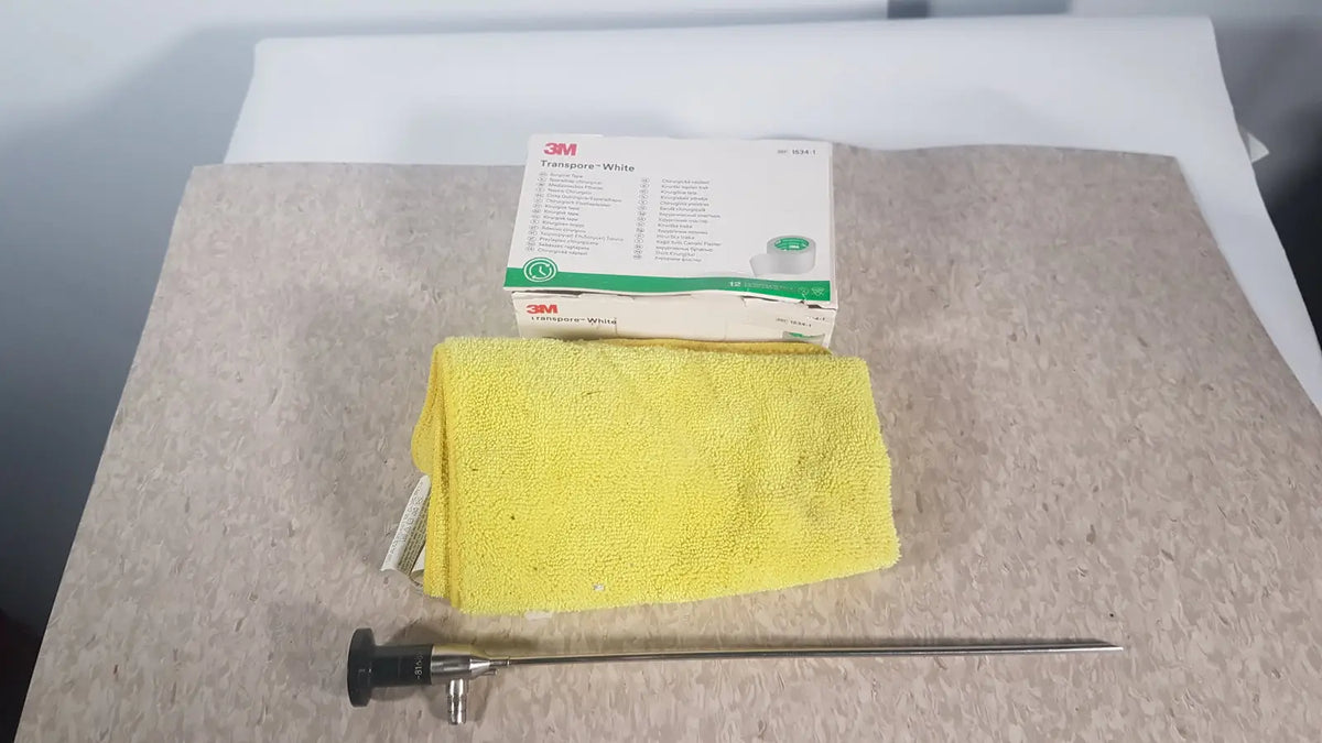 Yellow microfiber cleaning cloth for american cystoscope makers microlens fo-8168l cystoscope makers accessory