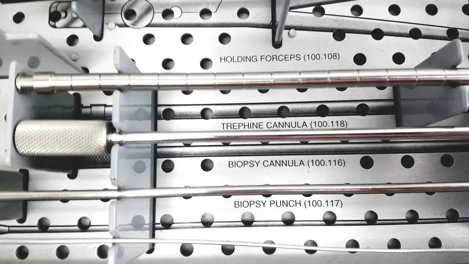 American OsteoMedix Sterilization Case 100.200M Sterilization Case, second-hand product photo 6