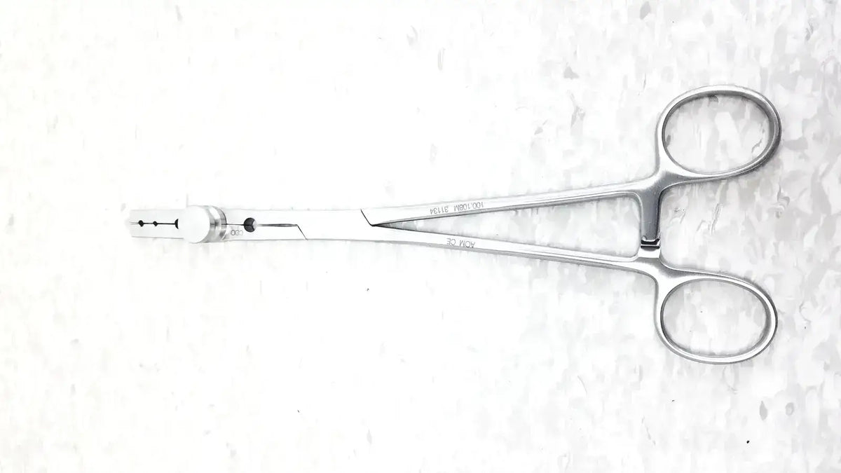 American OsteoMedix Sterilization Case 100.200M Sterilization Case, second-hand product photo 9
