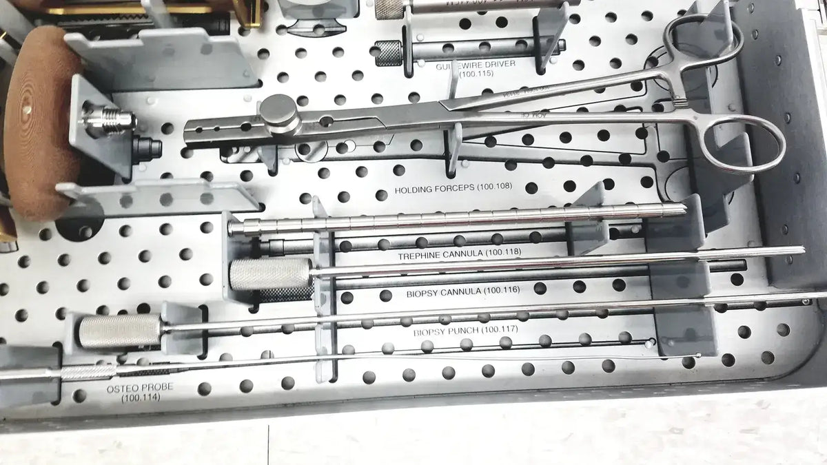 American OsteoMedix Sterilization Case 100.200M Sterilization Case, second-hand product photo 4