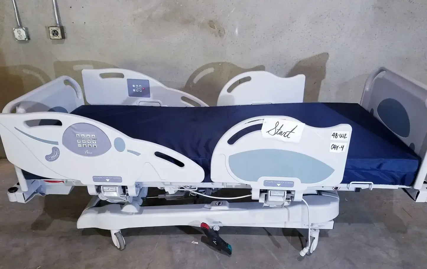 Amico Apollo MS Hospital Bed Tested & Working Hospital Bed, second-hand product photo 1