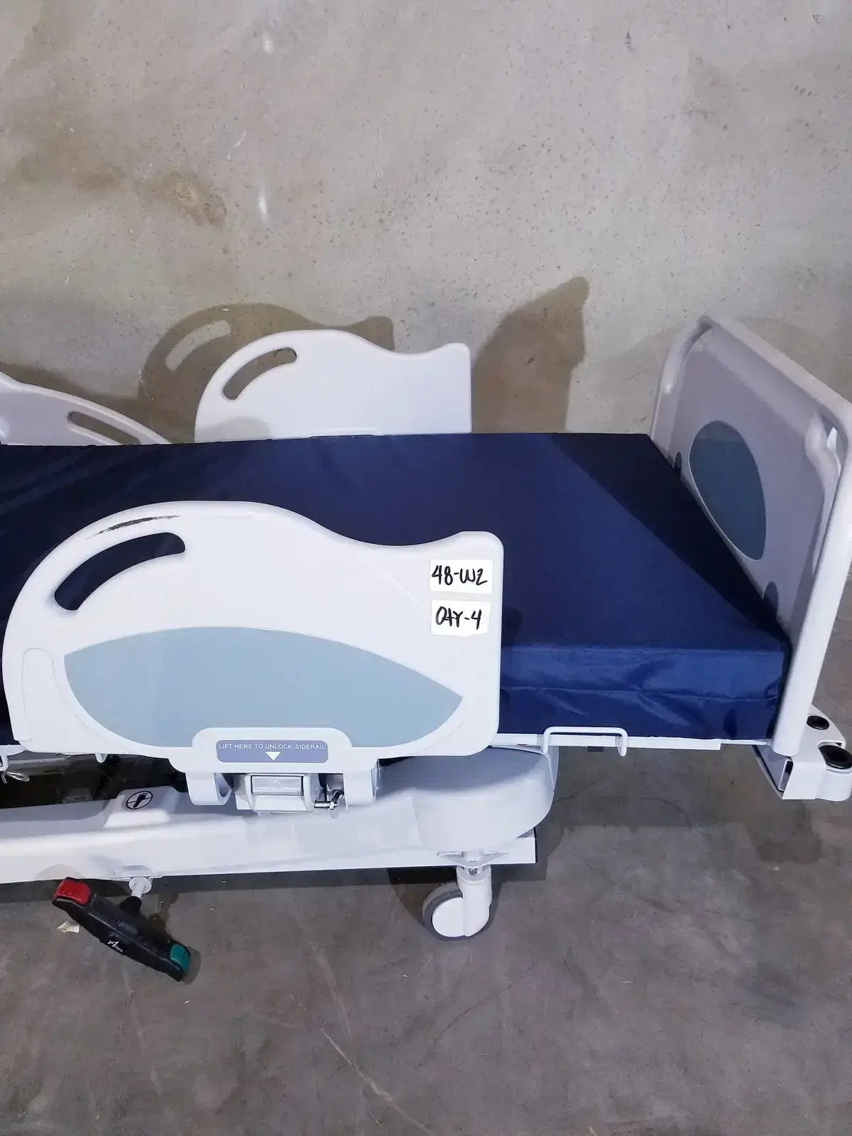 Amico Apollo MS Hospital Bed Tested & Working Hospital Bed, second-hand product photo 2