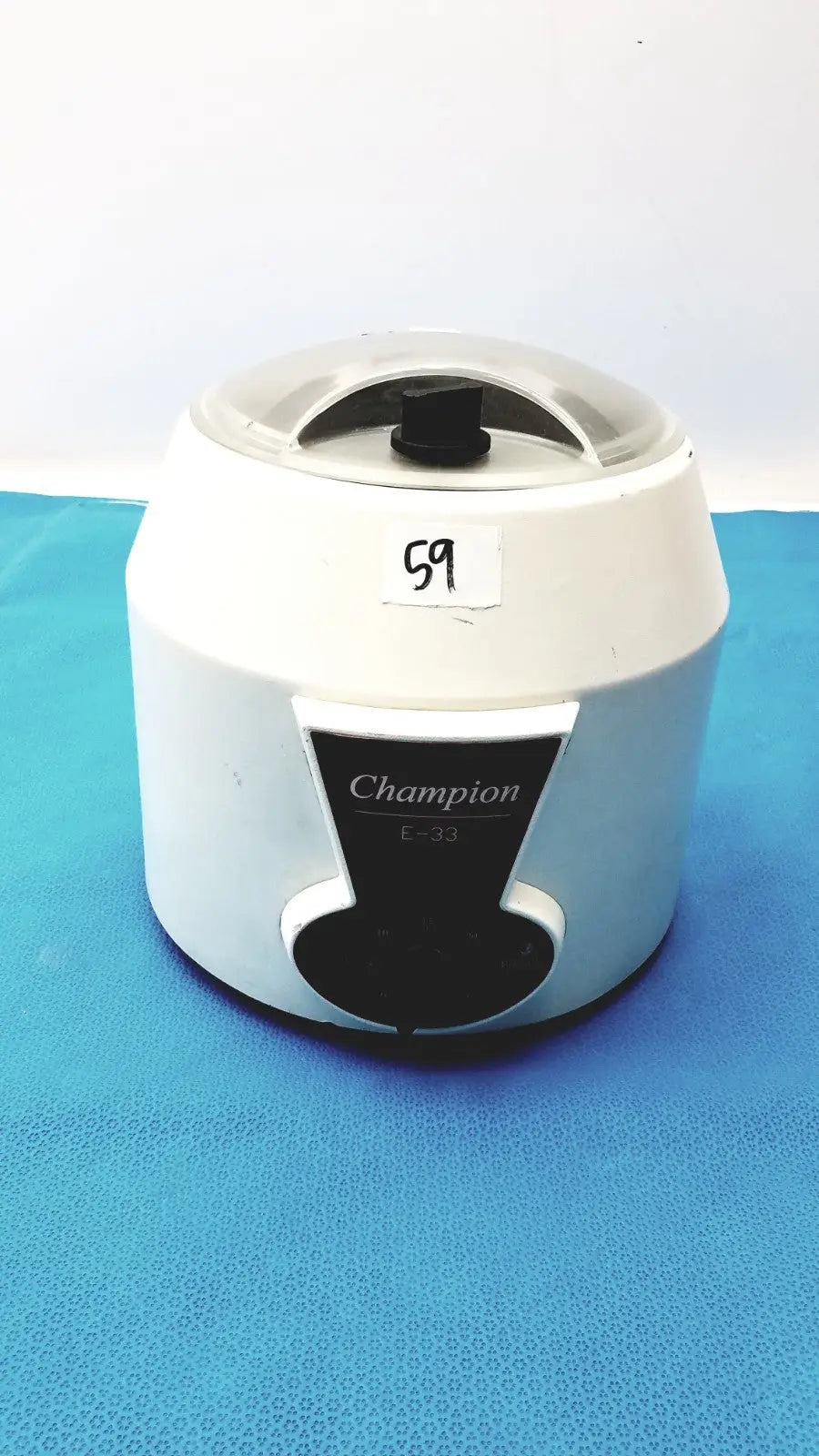Reuse Medical Ample Scientific Champion E-33 Centrifuge 0-30 Min Timer 3300 RPM Model E33-12 Centrifuge Tubes, second-hand product photo 1