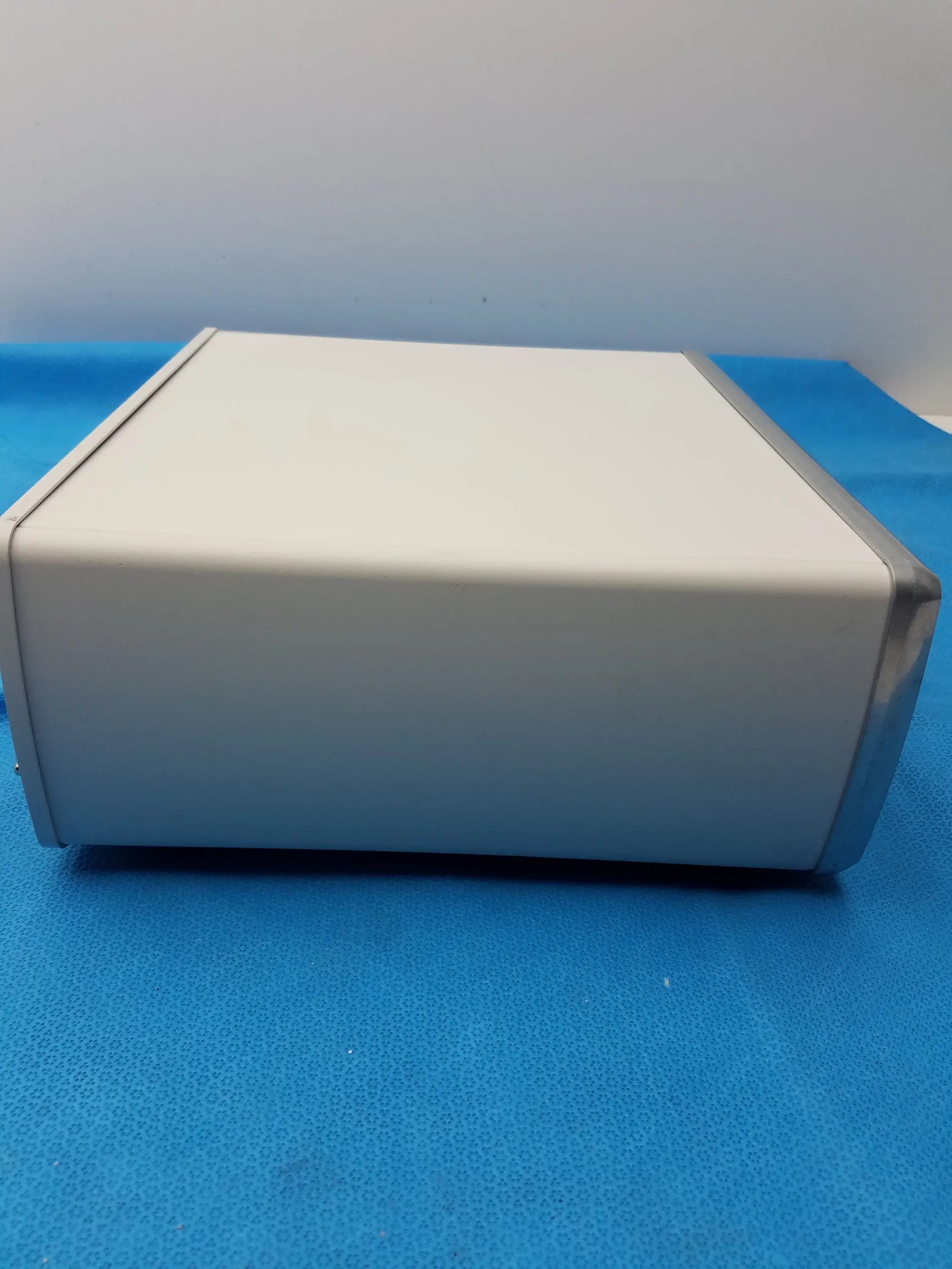 AngioDynamics Venacure 1470 Surgical Laser Surgical/Endovenous Laser System, second-hand product photo 9