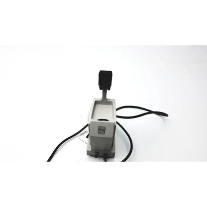 Reuse Medical AO American Optical Reichert 10406 Refractometer Table Stand Lab Refractometers, second-hand product photo 1
