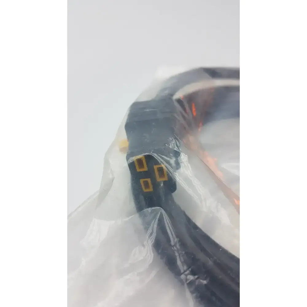 APC By Schneider Electric AP8753 Power Cord Locking C19 To L6-20P 3.0M Power Cord, second-hand product photo 6