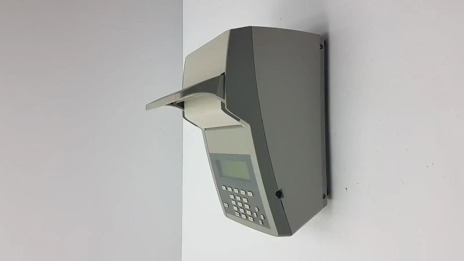 Applied Biosystems 2720 Thermal Cycler 4359659 Thermal Cycler, second-hand product photo 2