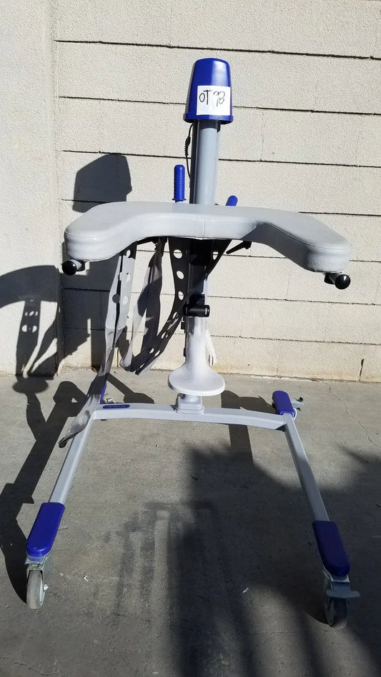 Reuse Medical Arjo Huntleigh Power Electric Walker Lift Ambulatory Support Other Mobility Equipment, as-is (for parts) product photo 1
