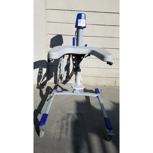 Reuse Medical Arjo Huntleigh Power Electric Walker Lift Ambulatory Support Other Mobility Equipment, as-is (for parts) product photo 1