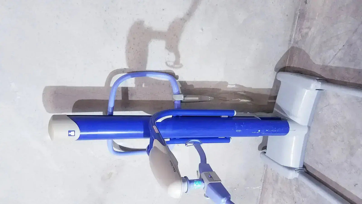 Arjo Maxi Move Power Patient Lift With Handset 700-19326 Patient Lift, second-hand product photo 9