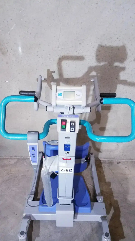 Arjo Sara 3000 Hospital Mobile Patient Standing/Raising/Lift Aid/Assist Patient Lift, second-hand product photo 1
