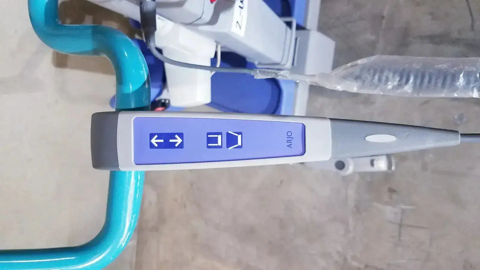Arjo Sara 3000 Hospital Mobile Patient Standing/Raising/Lift Aid/Assist Patient Lift, second-hand product photo 9