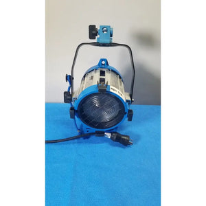 ARRI 650 Plus Tungsten Fresnel Light - 21567