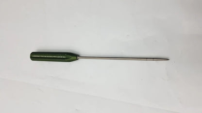 Green-handled ar-1922p surgical instrument with slender metallic shaft and pointed tip for corkscrew ft systems use