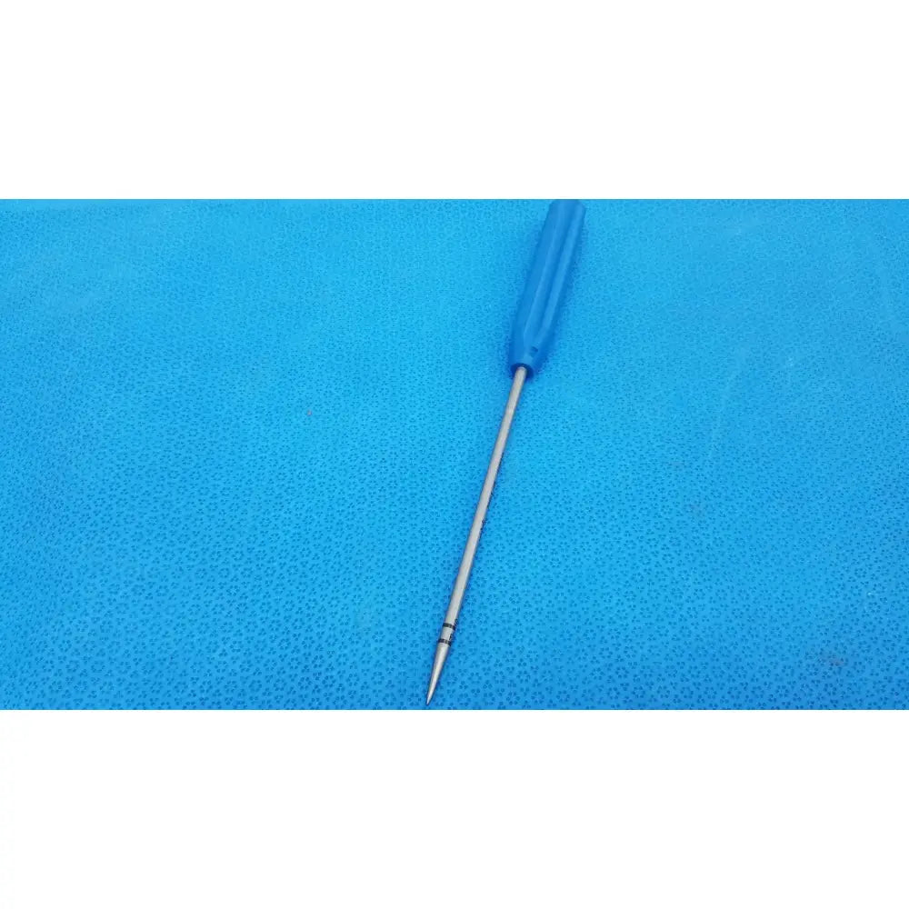 Blue-handled arthrex single use obturator with metallic shaft orthopedic surgical instrument for precise orthopedic use