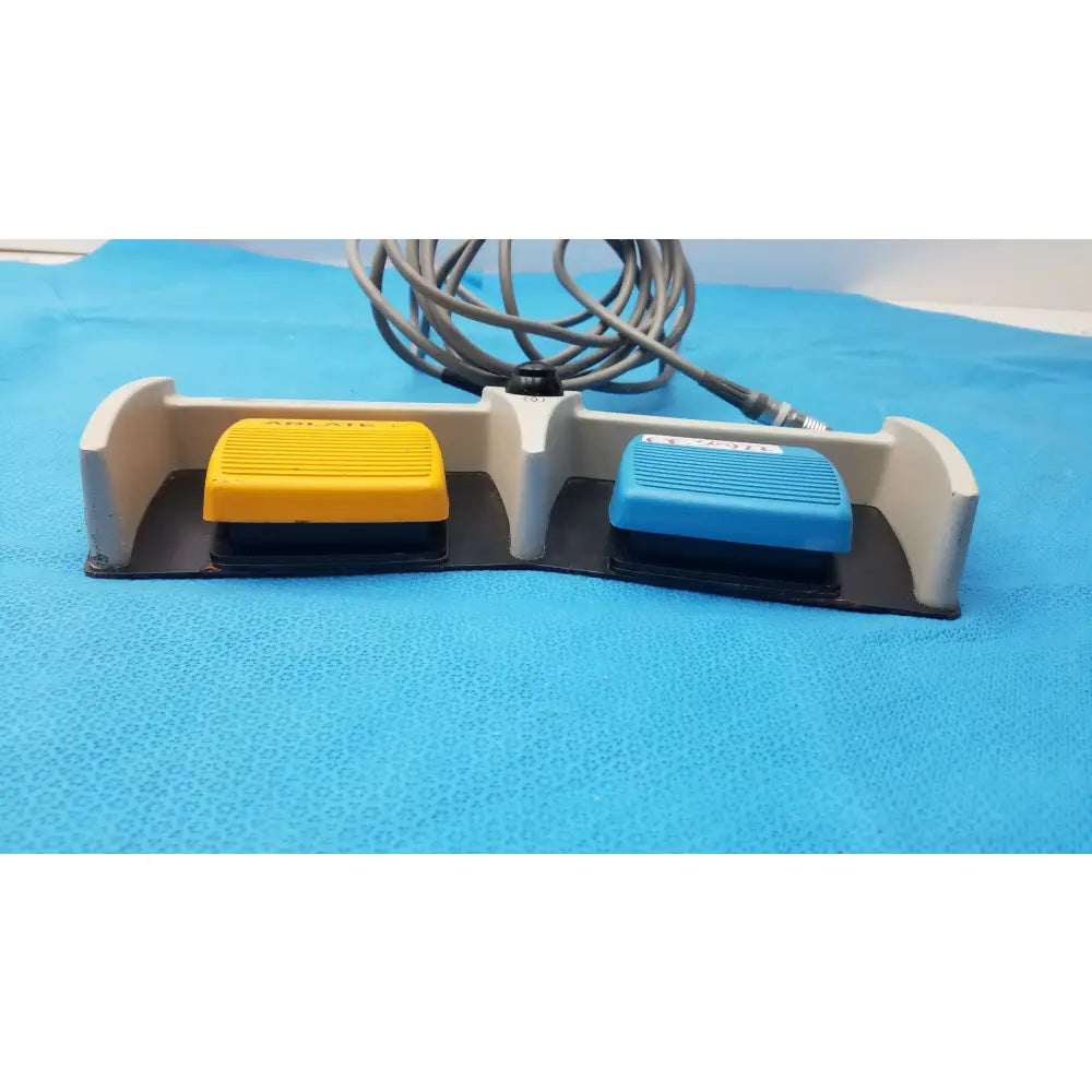 ArthroCare 10863 Dual Footswitch Pedal Dual Footswitch Pedal, as-is (for parts) product photo 6