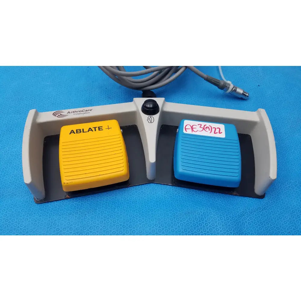 ArthroCare 10863 Dual Footswitch Pedal Dual Footswitch Pedal, as-is (for parts) product photo 3