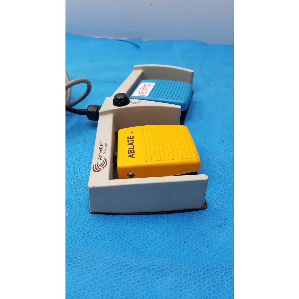 ArthroCare 10863 Dual Footswitch Pedal Dual Footswitch Pedal, as-is (for parts) product photo 12