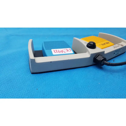 ArthroCare 10863 Dual Footswitch Pedal Dual Footswitch Pedal, as-is (for parts) product photo 9