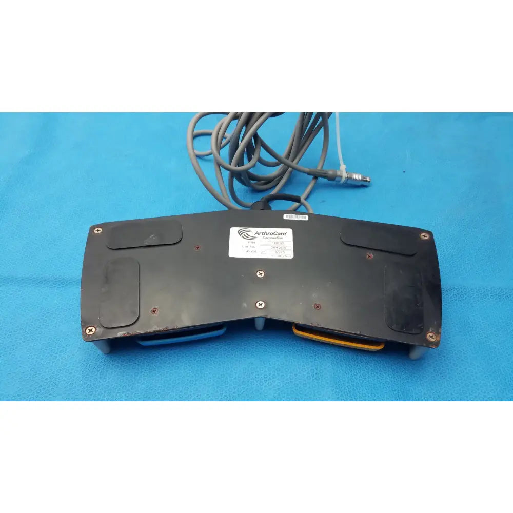 ArthroCare 10863 Dual Footswitch Pedal Dual Footswitch Pedal, as-is (for parts) product photo 13